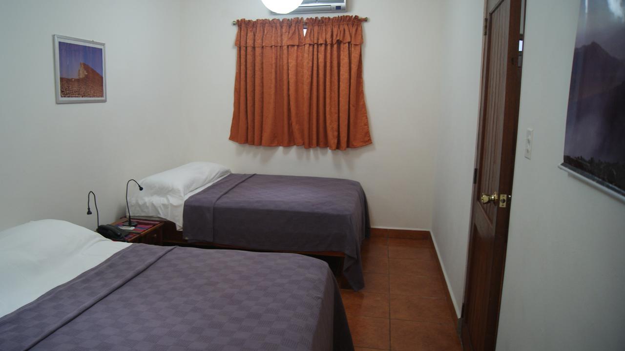 Hotel Cacique Adiact León 外观 照片